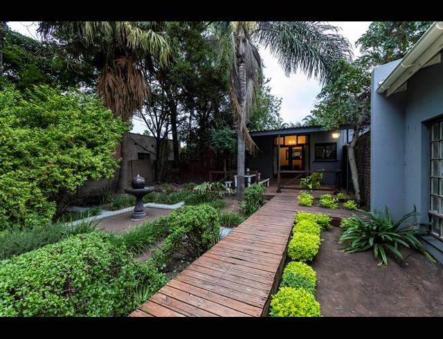 7 BEDROOM HOUSE FOR SALE IN SELBORNE